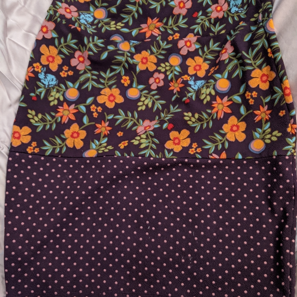 Lularoe purple skirt with flowers and pok-a dots